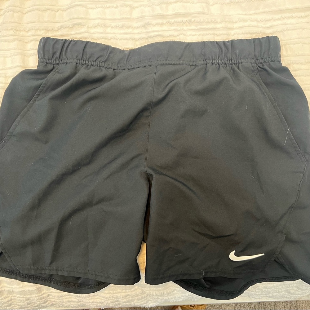 Nike Men’s Dri-FIT Victory 7 Inch Tennis Shorts black